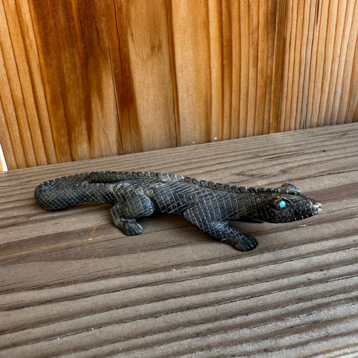 Zuni Lizard Fetish, by Lance Cheama
