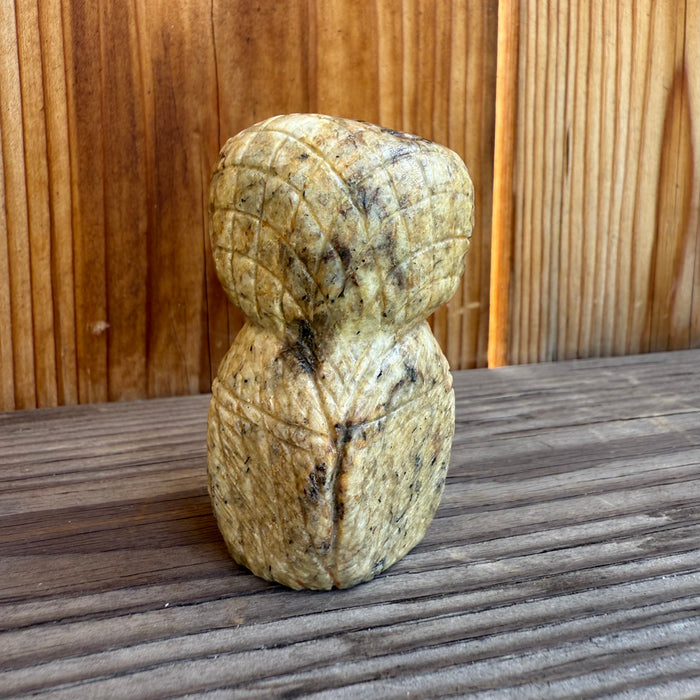 Big Owl Zuni Fetish, by Jonus Hustito