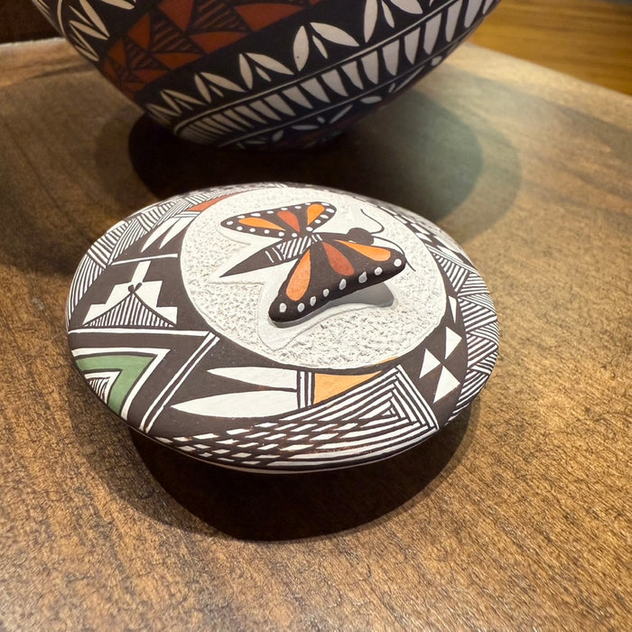Acoma Seed Pot with Butterfly, by Carolyn Concho