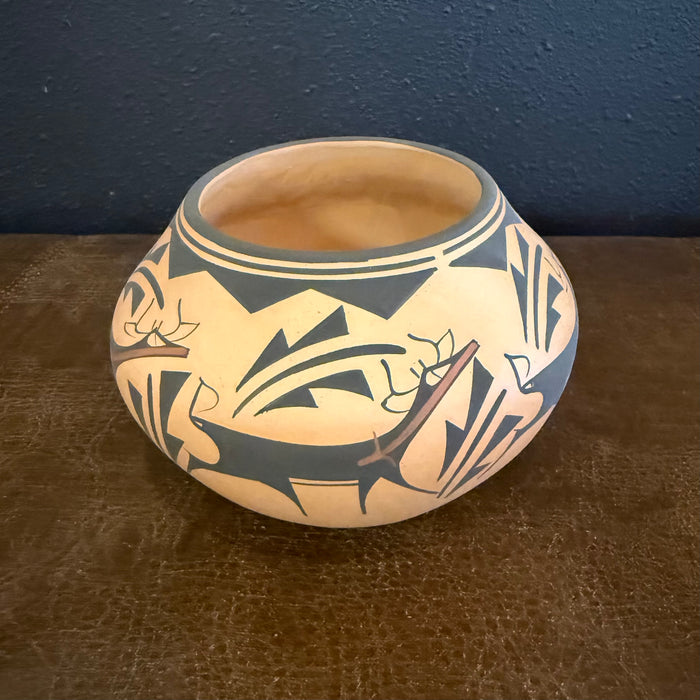 Zuni Deer Pot, by Anderson Peynetsa