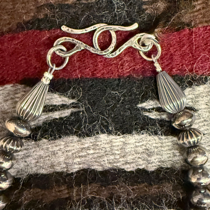 Navajo Pearls Necklace, by Mary and Everett Teller