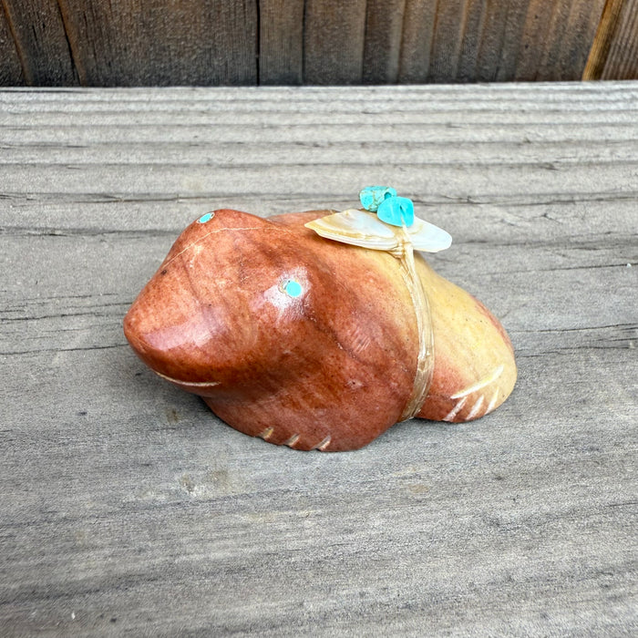 Zuni Frog Fetish, by Leland Boone