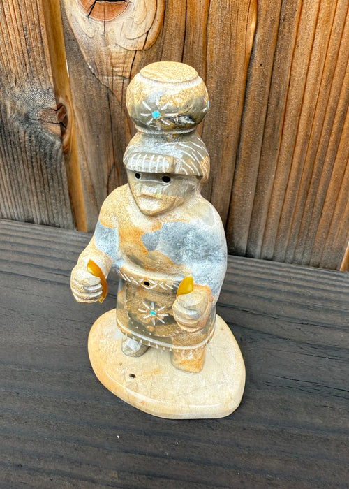 Zuni Olla Pot Maiden Carving by Enrike Leekya