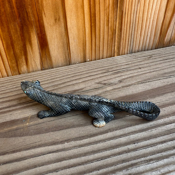 Zuni Lizard Fetish, by Lance Cheama