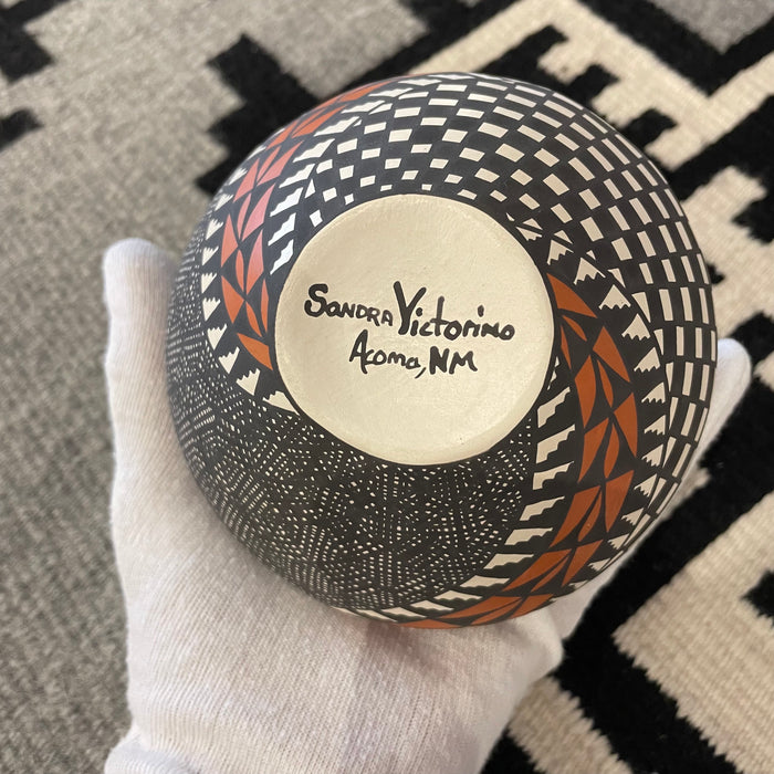Acoma Fine Line Pottery, by Sandra Victorino
