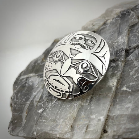 Fine American Indian and Indigenous Jewelry at Raven Makes Gallery