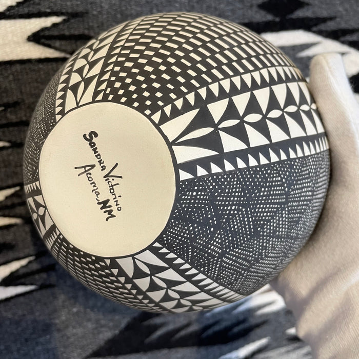 Acoma Fine Line Pottery Jar, by Sandra Victorino