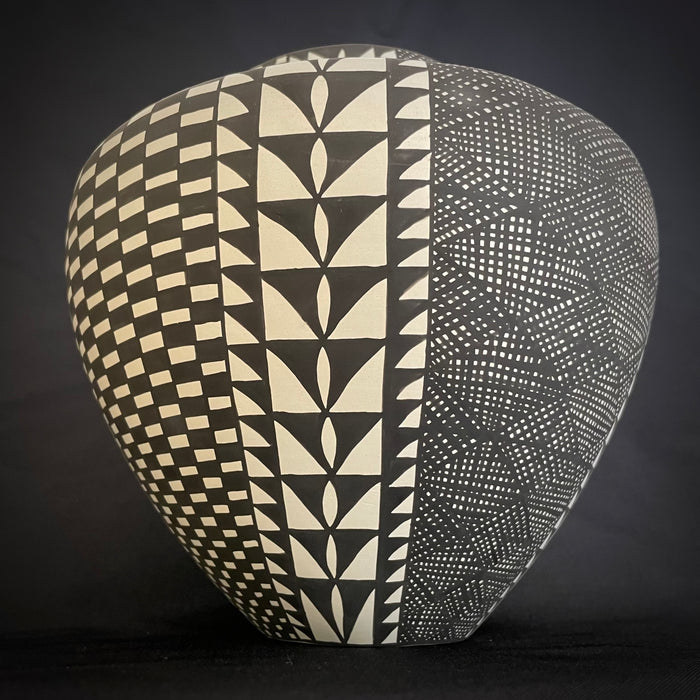 Acoma Fine Line Pottery Jar, by Sandra Victorino