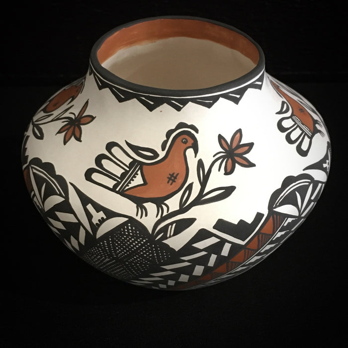 Acoma Fine Line Pottery, by Sandra Victorino