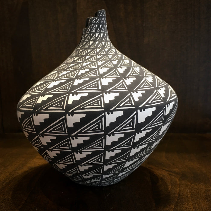 Acoma Fine Line Pottery, by Sandra Victorino