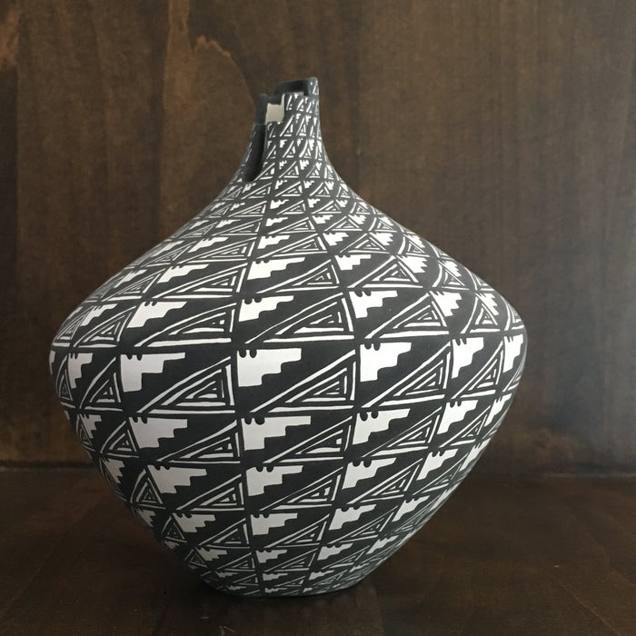 Acoma Fine Line Pottery, by Sandra Victorino