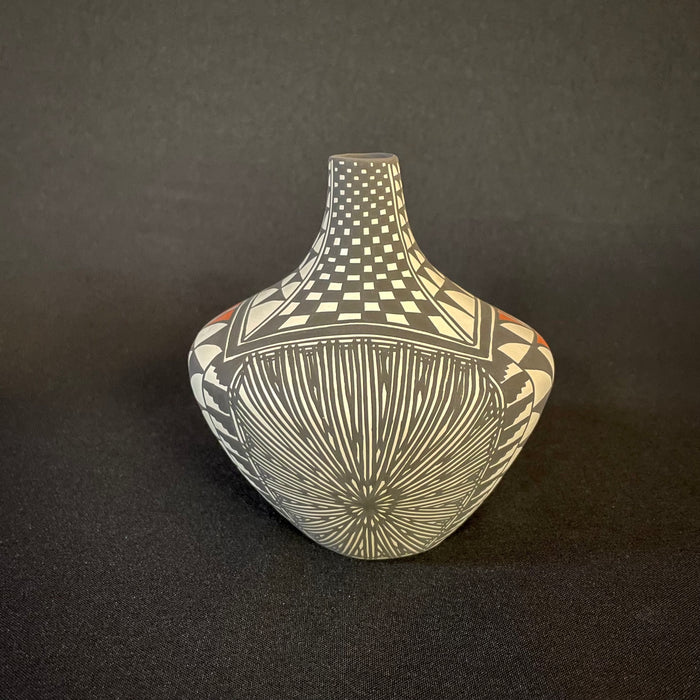 Acoma Fine Line Pot, by Sandra Victorino