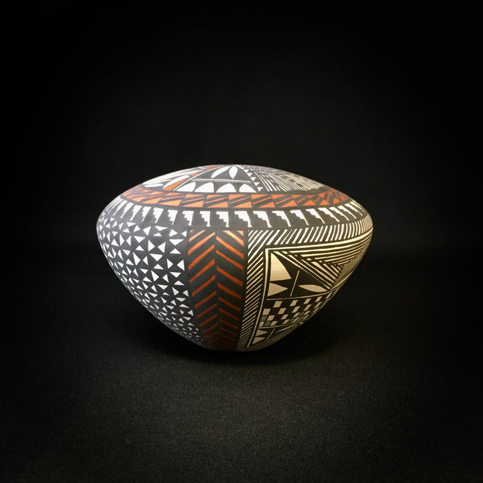 Sandra Victorino Acoma Pottery at Raven Makes Gallery