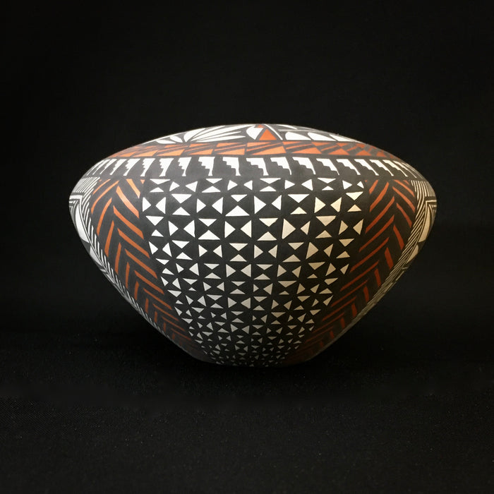 Sandra Victorino Acoma Pottery at Raven Makes Gallery