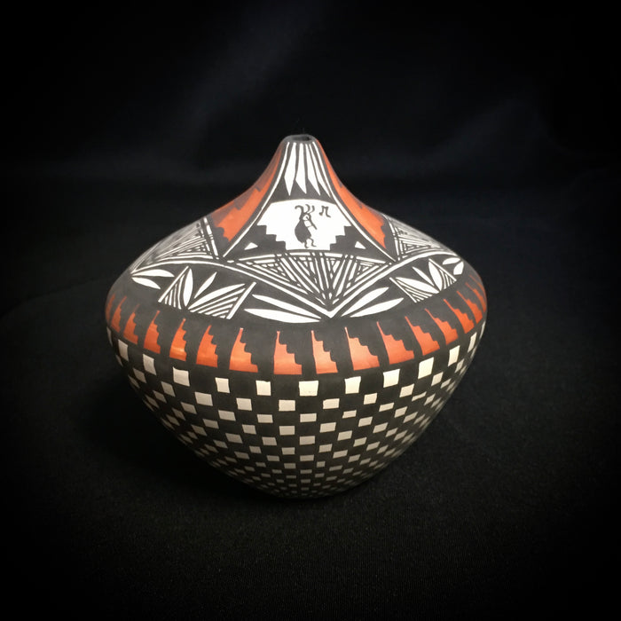 Acoma Fine Line Kokopelli Pot, by Sandra Victorino