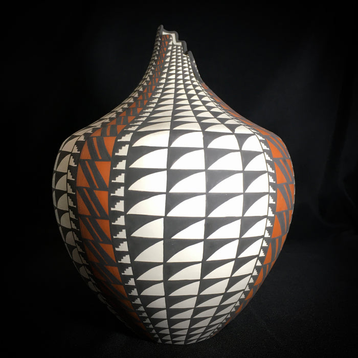 Tear Drop Acoma Pot, by Sandra Victorino