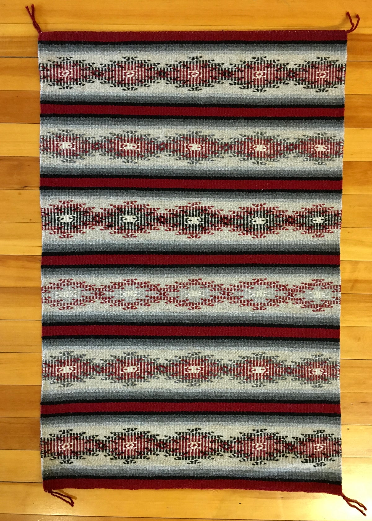 Chinle Rugs Chinle Raised Outline Navajo Rug, by Marie Sheppard– Raven Makes Gallery