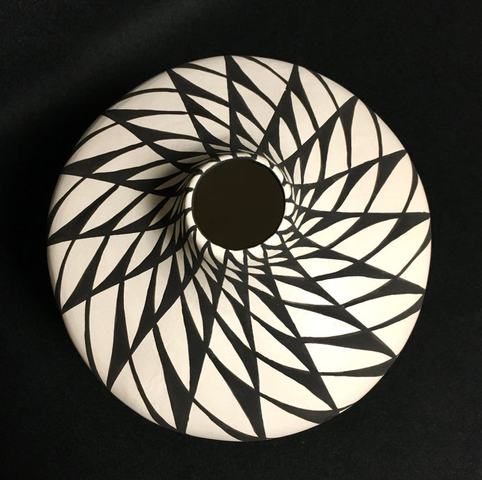 Acoma Fine Line Black on White Pottery, by Sandra Victorino