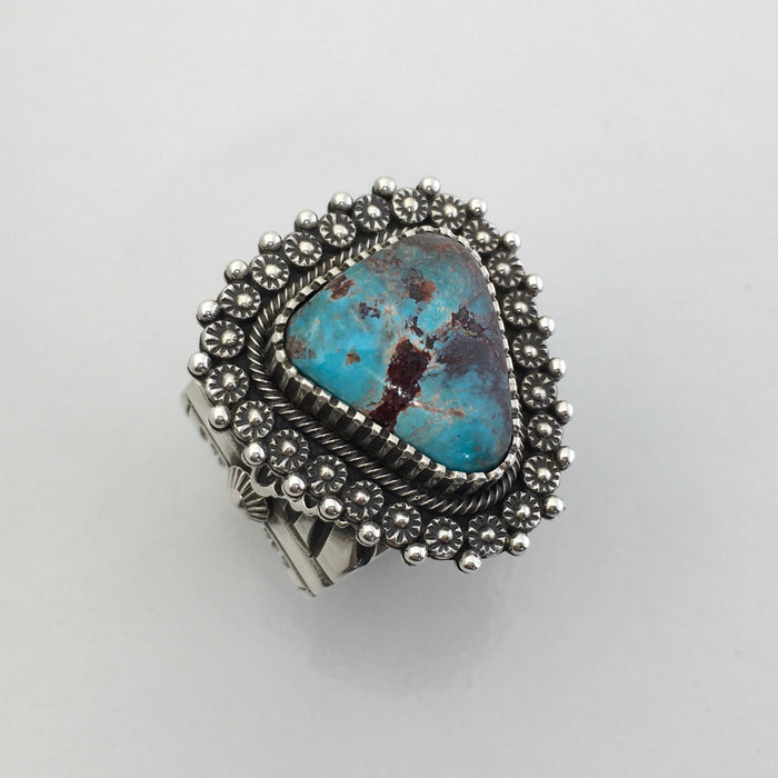 Navajo Jewelry at Raven Makes Native Jewelry and Art Gallery