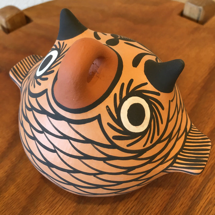 Owl Effigy Zuni Pot, by Anderson and Avelia Peynetsa